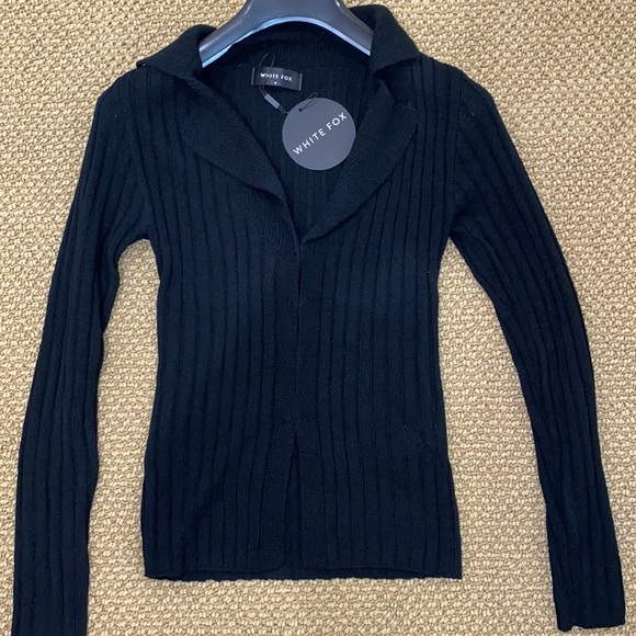 White fox knit long sleeve - Picture 3 of 3